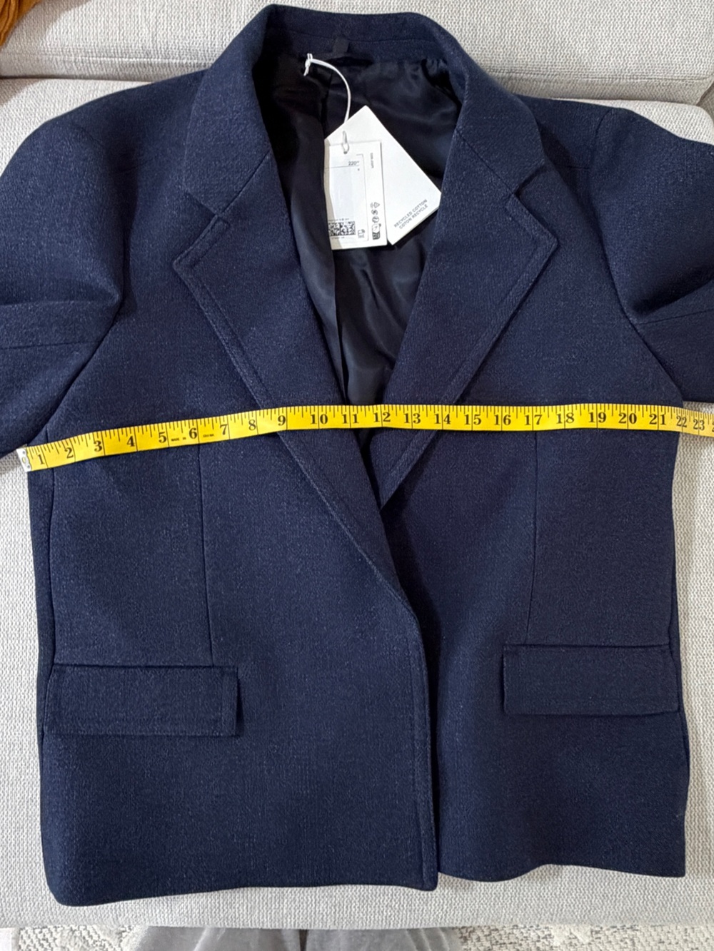 NWT COS Oversized Exaggerated-shoulder
Denim-look Blazer - Blue - Picture 8 of 13